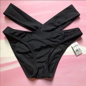 Black stewpot bottoms